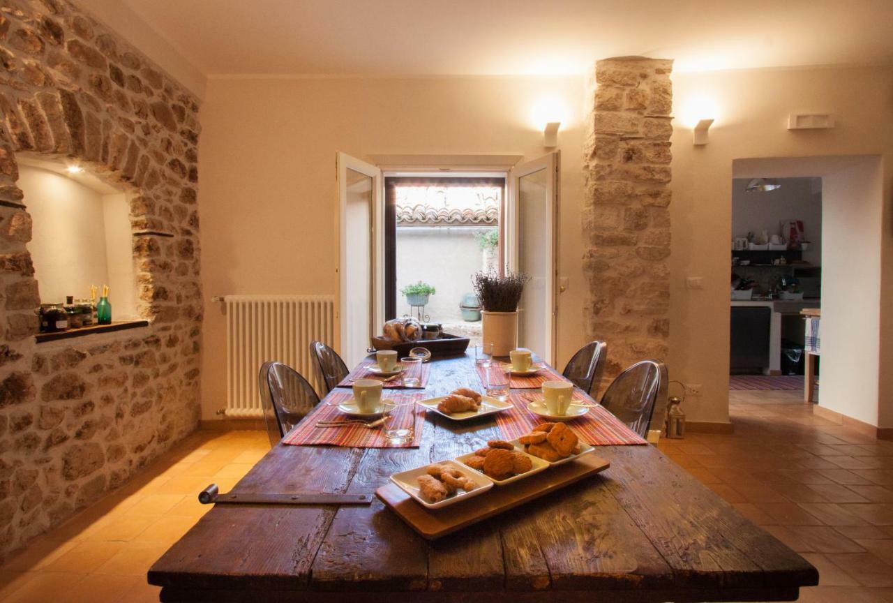 Lelive Bed&Breakfast Sermoneta Eksteriør billede