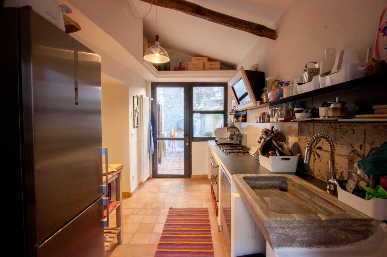 Lelive Bed&Breakfast Sermoneta Eksteriør billede